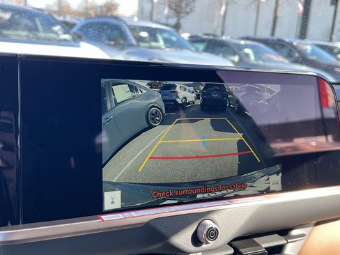 New 2025 Toyota Crown Signia image 14