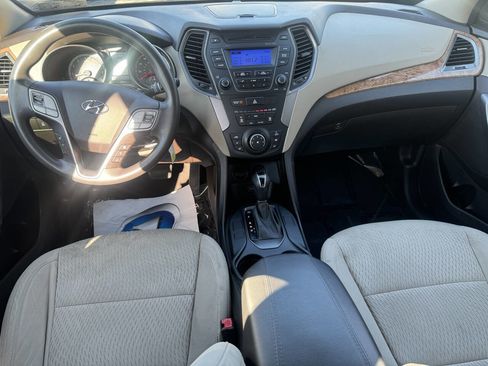 Used 2016 Hyundai Santa Fe Sport image 16