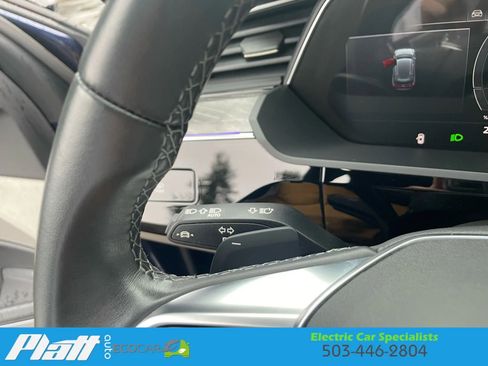 Used 2022 Audi e-tron Chronos w/ Chronos Package image 35