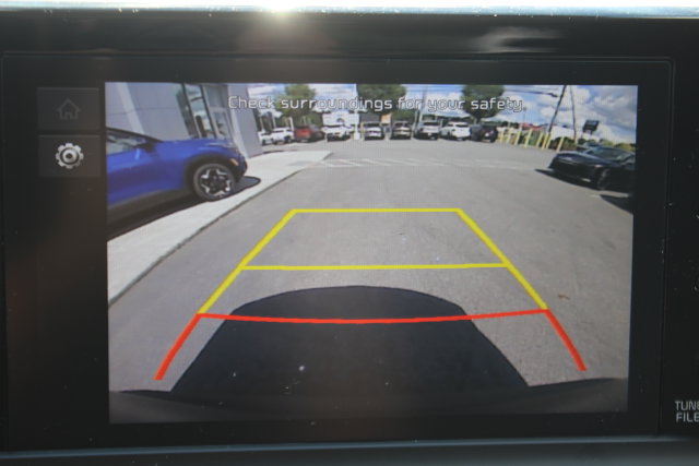Certified 2025 Kia Seltos LX AWD/4WD image 6