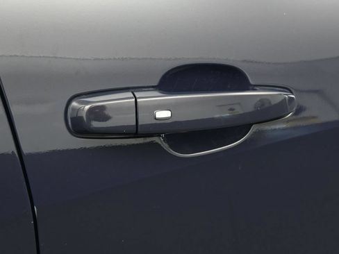 Used 2025 Chevrolet Malibu LT FWD image 37