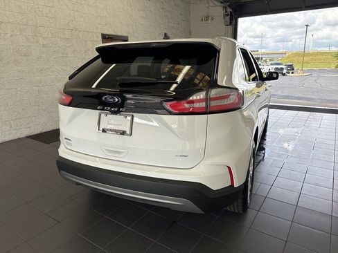 Used 2024 Ford Edge SEL w/ Convenience Package AWD/4WD image 7