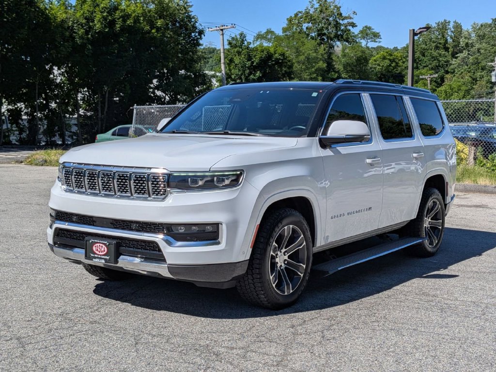 Used 2022 Jeep Grand Wagoneer Series I AWD/4WD image 12