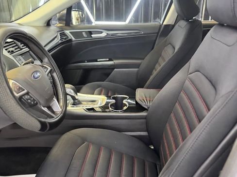 Used 2016 Ford Fusion SE w/ Equipment Group 201A image 27