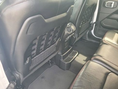 Used 2021 Jeep Wrangler Unlimited Rubicon image 12