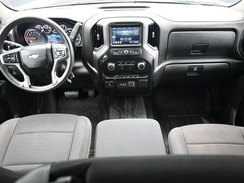 Used 2022 Chevrolet Silverado 2500 Custom w/ Custom Value Package AWD/4WD image 15