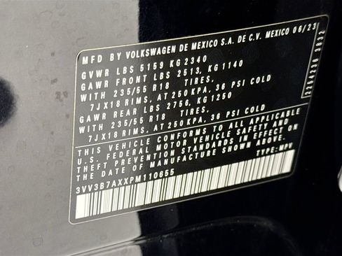 Used 2023 Volkswagen Tiguan SE FWD image 34