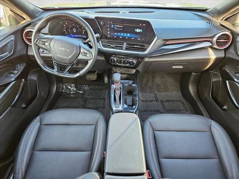 Certified 2024 Chevrolet Trax RS w/ Driver Confidence Package image 15