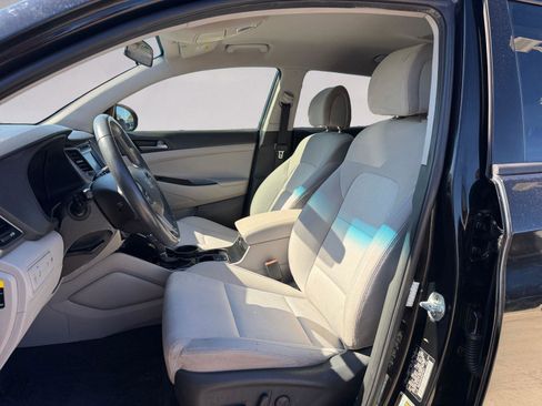 Used 2017 Hyundai Tucson Sport w/ Cargo Package image 9