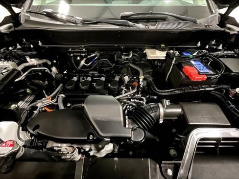 Used 2024 Honda CR-V LX image 10