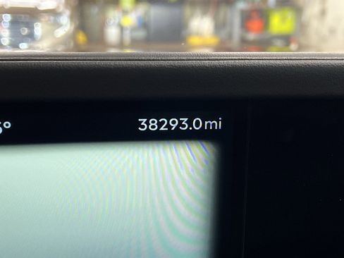 Used 2024 Lincoln Nautilus Reserve image 17