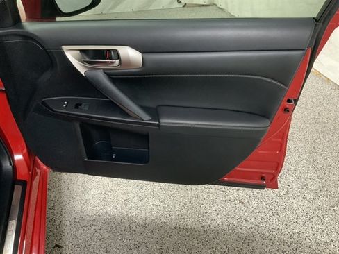 Used 2014 Lexus CT 200h FWD image 21
