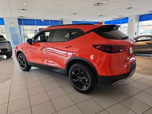 New 2025 Chevrolet Blazer LT w/ Midnight/Sport Edition image 3