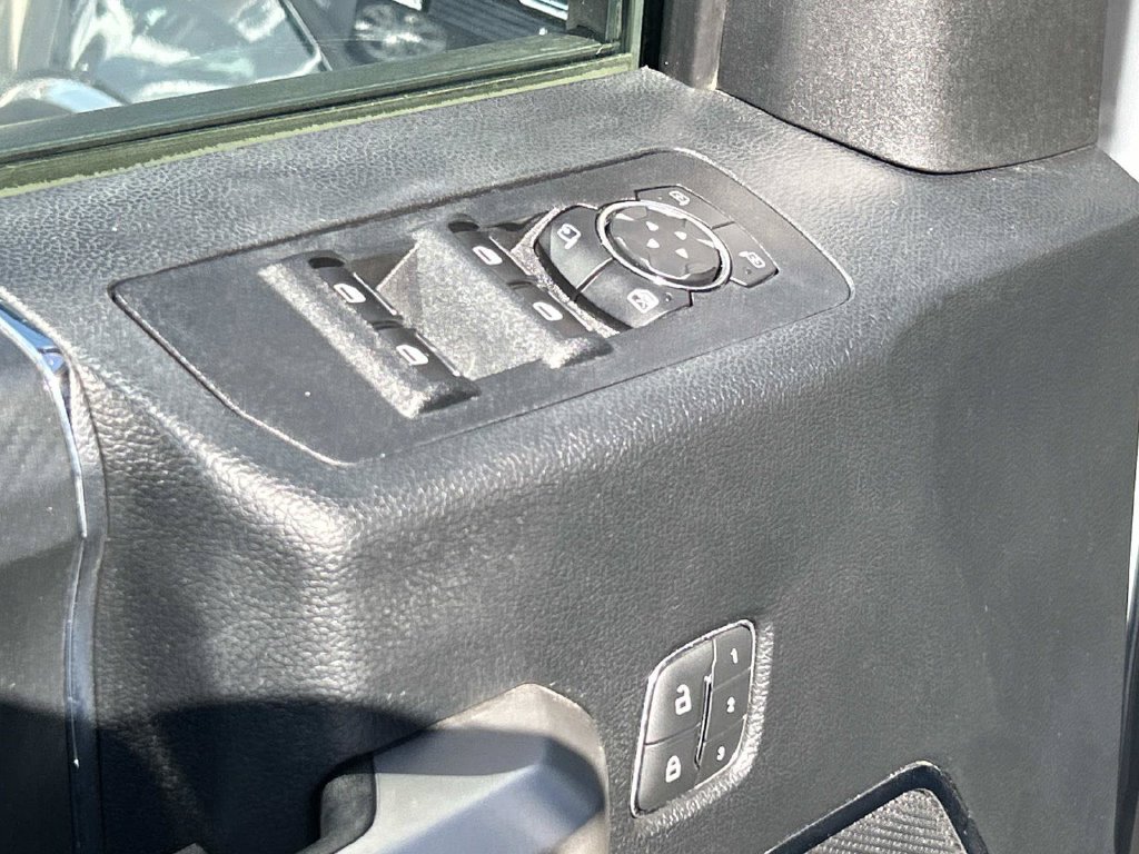 Used 2019 Ford F150 Lariat w/ Equipment Group 502A Luxury AWD/4WD image 21
