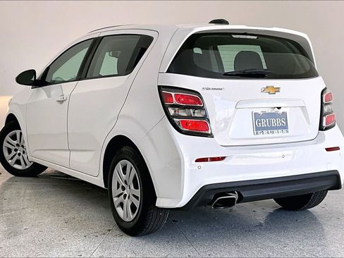 Used 2020 Chevrolet Sonic LT image 17