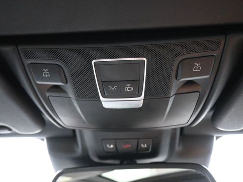 Used 2018 Mercedes-Benz SL 450 image 28