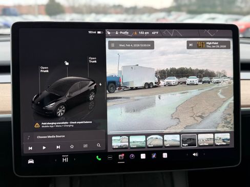 Used 2024 Tesla Model Y Long Range image 55