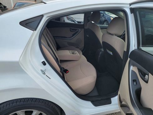 Used 2016 Hyundai Elantra SE w/ Option Group 02 image 20