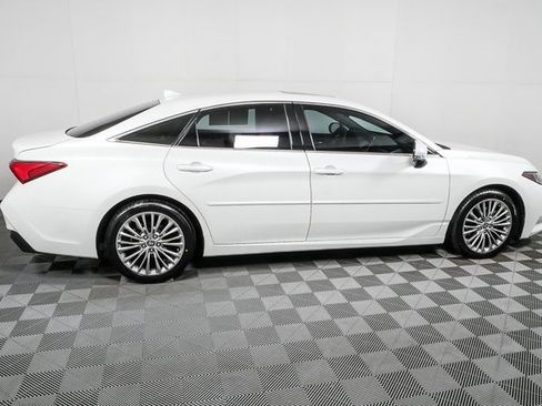 Used 2022 Toyota Avalon Limited w/ Advanced Safety Package image 27