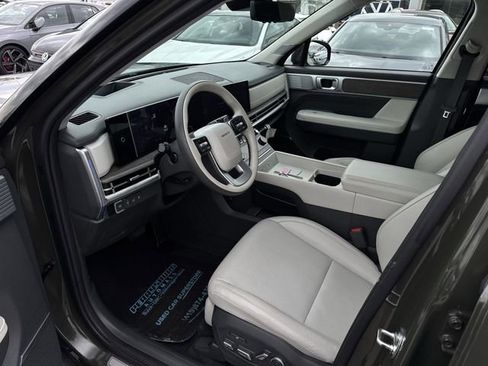 Used 2024 Hyundai Santa Fe Calligraphy AWD/4WD image 10