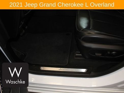 Used 2021 Jeep Grand Cherokee L Overland AWD/4WD image 17