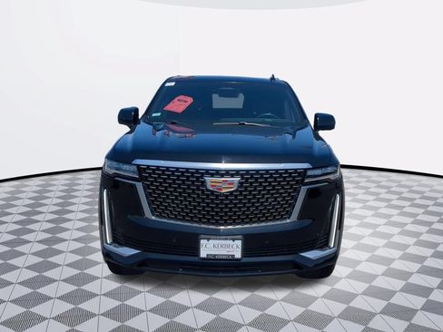 Certified 2022 Cadillac Escalade Luxury AWD/4WD image 3