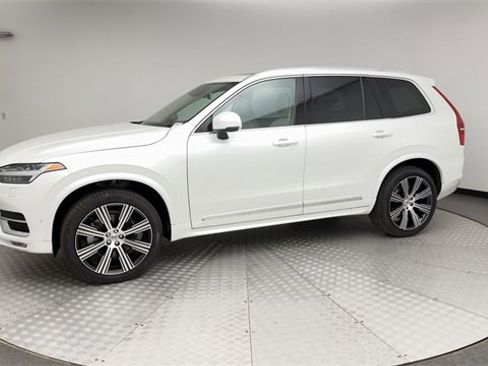 Certified 2025 Volvo XC90 B6 Plus w/ Protection Package Premier image 6