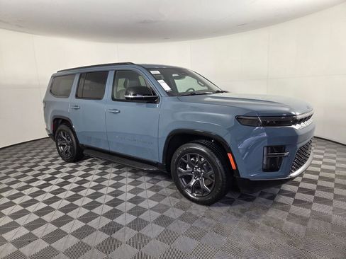 New 2026 Jeep Grand Wagoneer Limited AWD/4WD image 2