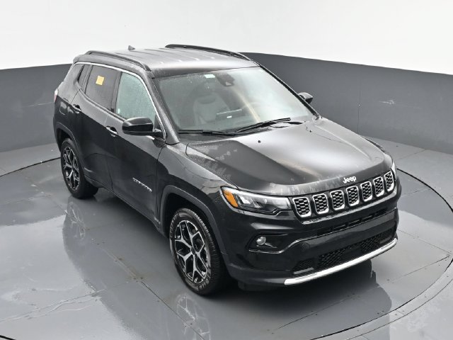 Used 2025 Jeep Compass Limited AWD/4WD image 20