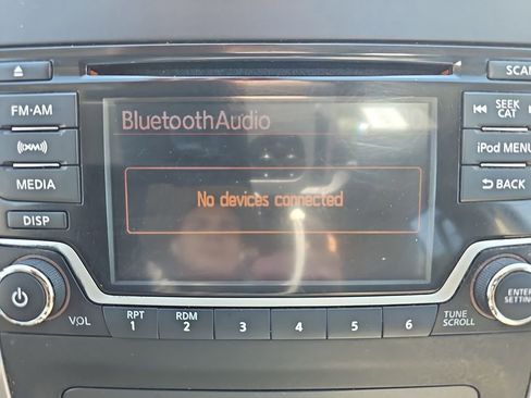 Used 2018 Nissan Frontier SV image 25