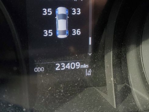 Used 2023 Toyota Camry SE image 24