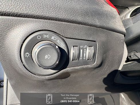 Used 2021 Jeep Compass Trailhawk image 24