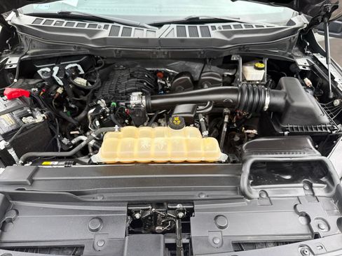 Used 2021 Ford F150 XLT AWD/4WD image 23