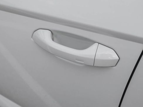 Used 2022 Lamborghini Urus image 50