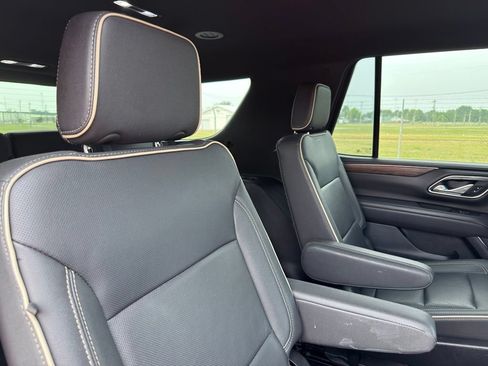 Used 2024 Chevrolet Tahoe Premier AWD/4WD image 30