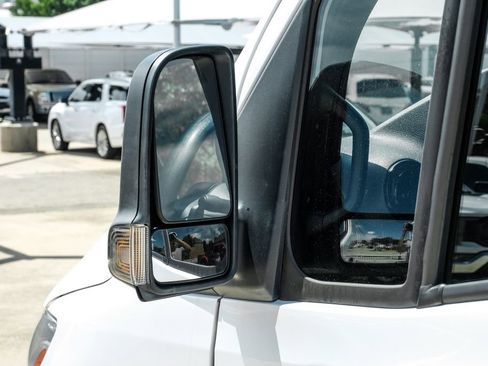 Used 2023 Mercedes-Benz Sprinter 2500 image 35