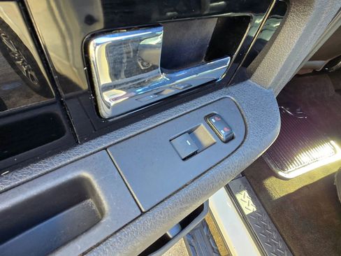 Used 2014 Ford F150 Limited image 12