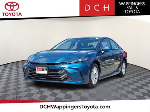 Used 2025 Toyota Camry LE FWD image 1
