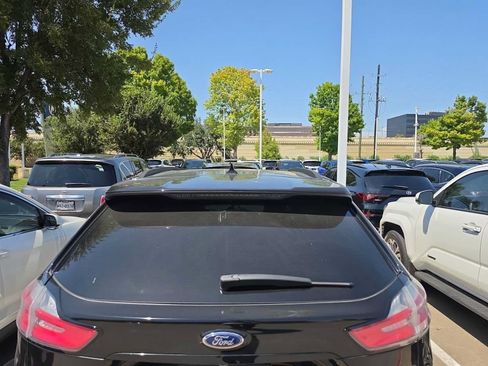 Used 2020 Ford Edge ST-Line FWD image 5