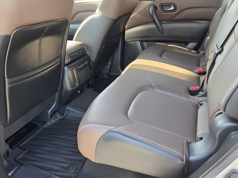 Used 2021 INFINITI QX80 Premium Select RWD image 11