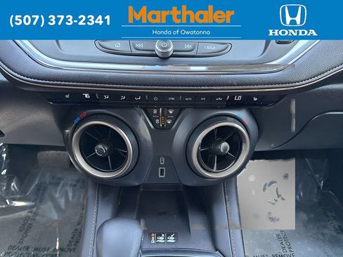 Used 2023 Chevrolet Blazer Premier AWD/4WD image 24
