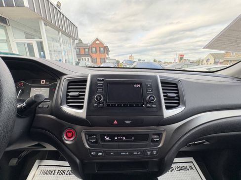 Used 2019 Honda Ridgeline RT image 17