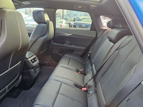 New 2026 Cadillac Optiq Luxury 2 image 20