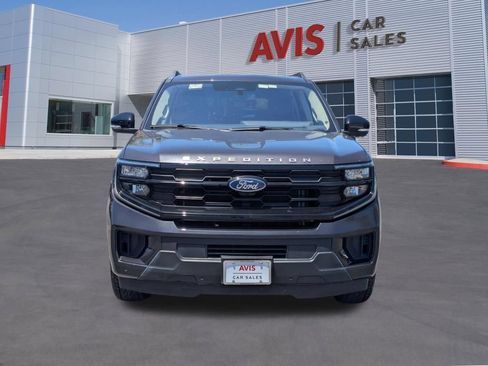 Used 2025 Ford Expedition Max Active AWD/4WD image 2