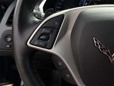 Used 2019 Chevrolet Corvette Stingray Coupe w/ 1LT image 13