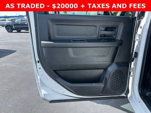Used 2022 RAM 2500 Tradesman w/ Chrome Appearance Group RWD image 11