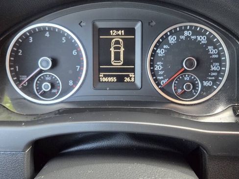 Used 2015 Volkswagen Tiguan S FWD image 14