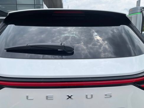 Used 2024 Lexus NX 250 FWD image 11