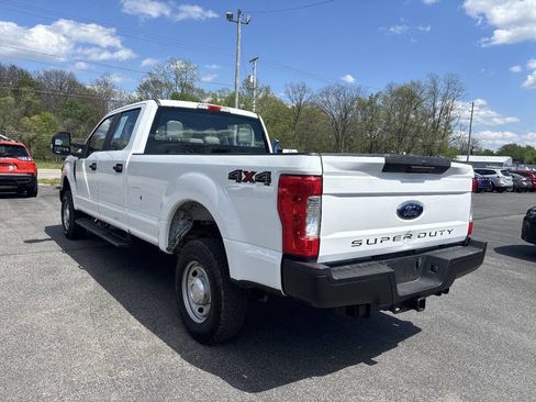 Used 2019 Ford F250 XL w/ Power Equipment Group AWD/4WD image 4