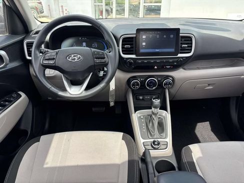 Certified 2023 Hyundai Venue SEL w/ Cargo Package FWD image 12